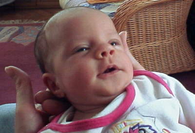 Theresa l�chelt